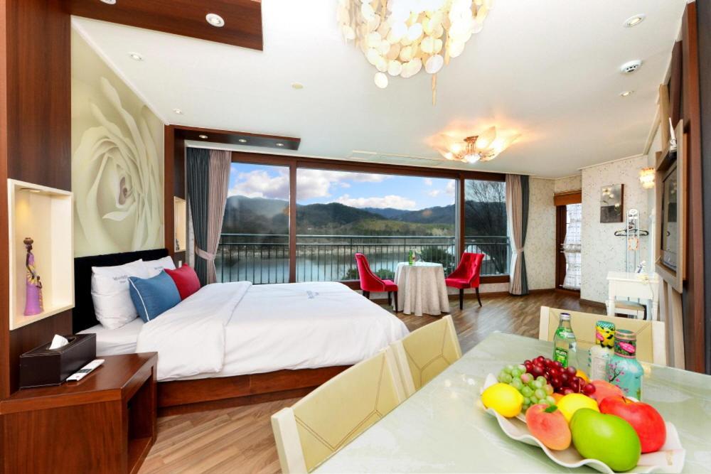 Moonlight Blue Pension Gapyeong Extérieur photo