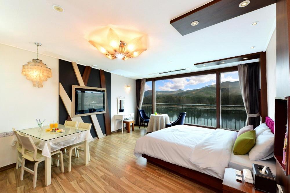 Moonlight Blue Pension Gapyeong Extérieur photo