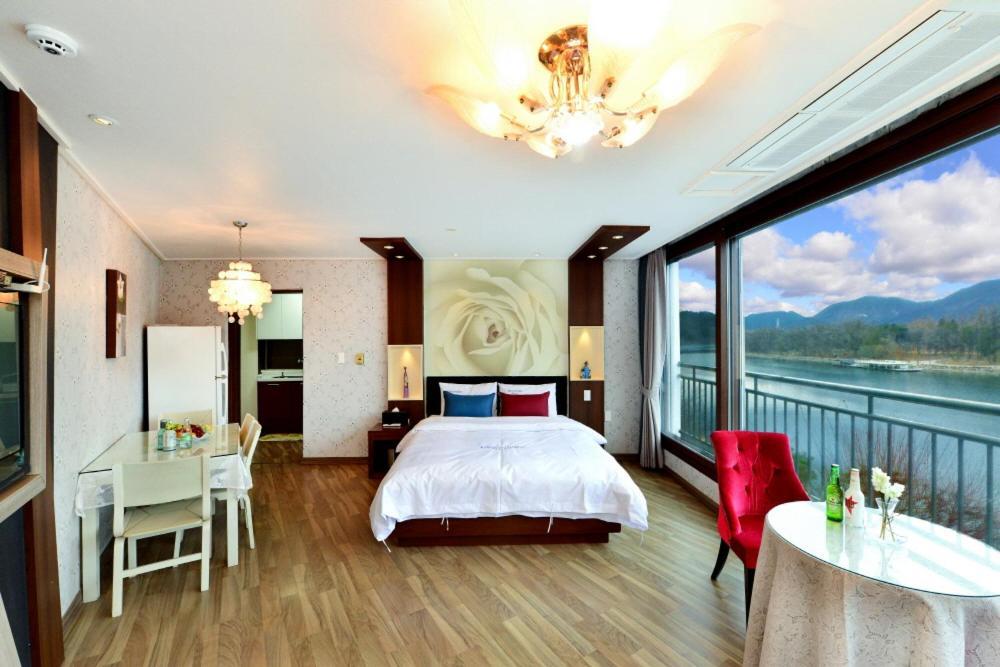 Moonlight Blue Pension Gapyeong Extérieur photo